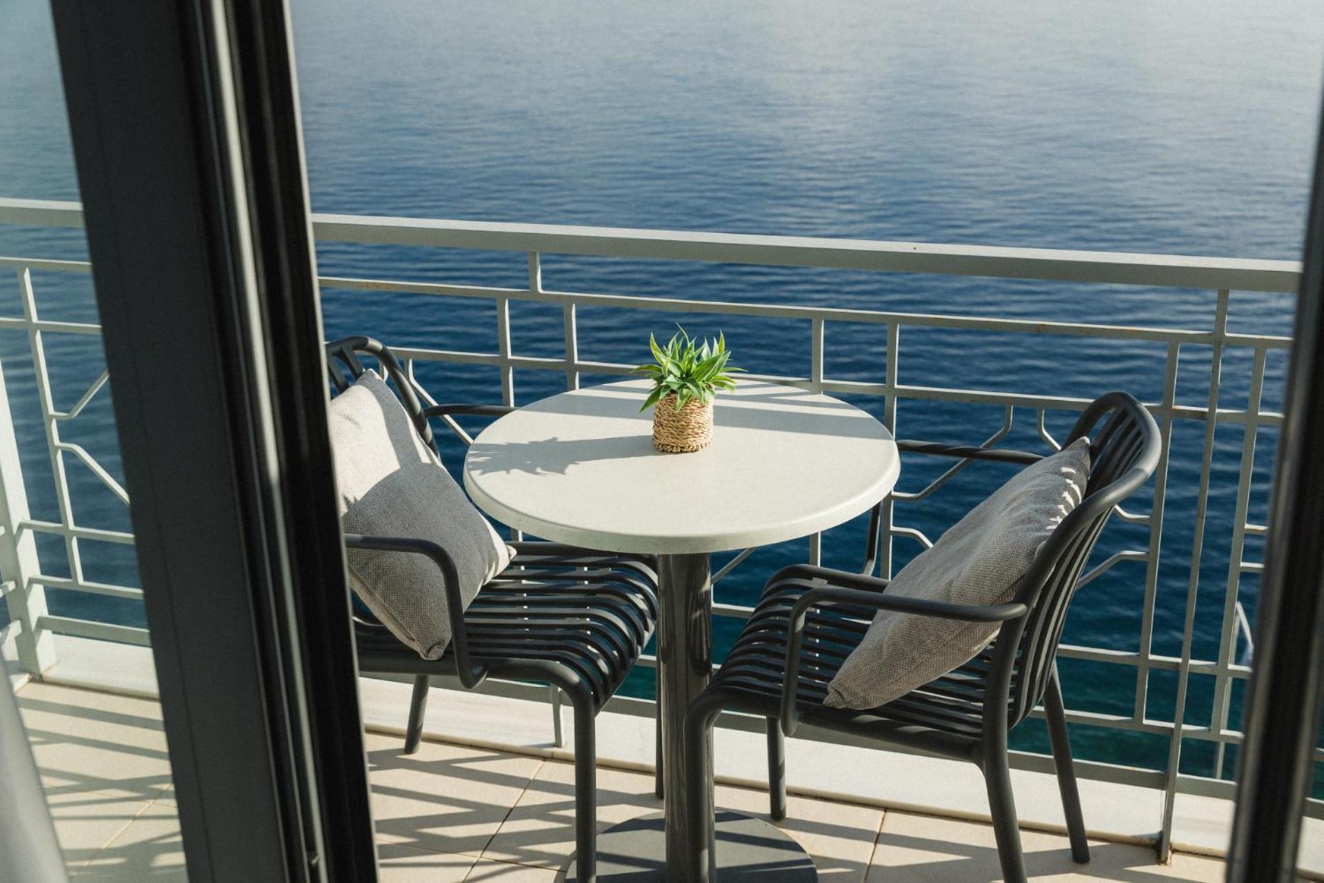 Infinity Hotel Gytheio Exterior photo
